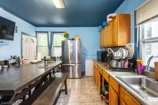 124 N 17th St, East Orange, NJ 07017 - Photo 17