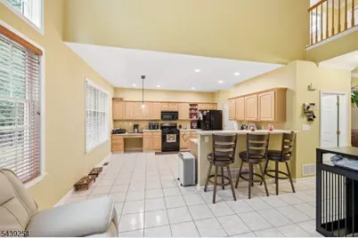 75 Spring Hill Cir, Wayne, NJ 07470 - Photo 9