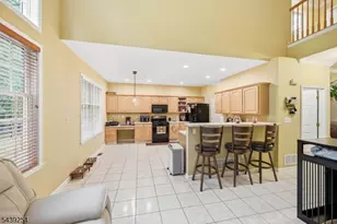 75 Spring Hill Cir, Wayne, NJ 07470 - Photo 9