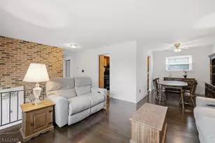 9 Brearly Crescent, Mount Olive, NJ 07836 - Photo 7