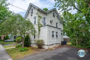 33 Monroe Pl, Bloomfield, NJ 07003 - Photo 3