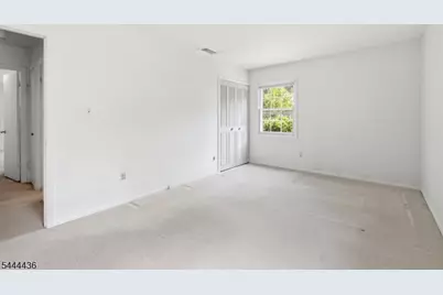 23 Sweetbriar Rd, Franklin Township, NJ 08873 - Photo 27