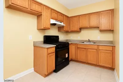 42 Astor St, Newark, NJ 07114 - Photo 3