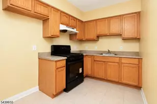 42 Astor St, Newark, NJ 07114 - Photo 3