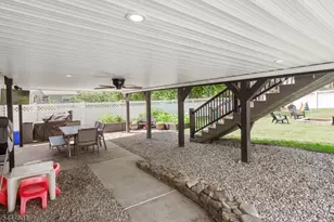 561 Rogers Dr, Roxbury Township, NJ 07850 - Photo 25