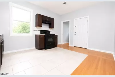737 S 14th St, Newark, NJ 07103 - Photo 5