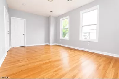 737 S 14th St, Newark, NJ 07103 - Photo 7