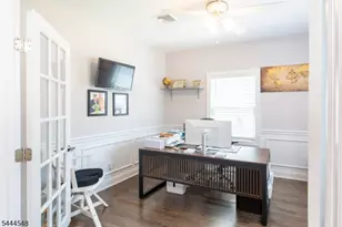 67 Bluffs Ct, Hamburg, NJ 07419 - Photo 3