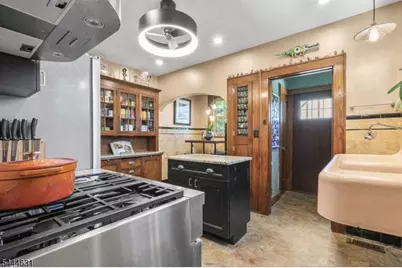 1030 Sterling Rd, Union Township, NJ 07083 - Photo 23