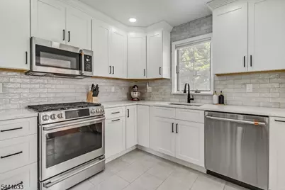 48 Woodland Ave, Verona Twp., NJ 07044 - Photo 11