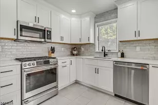 48 Woodland Ave, Verona Twp., NJ 07044 - Photo 11