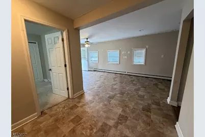 29 Billings Rd, Hopatcong, NJ 07843 - Photo 7