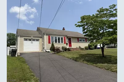 36 Maplewood Ave, Woodbridge Township, NJ 07067 - Photo 3