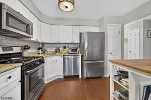 8 Saxonney Cir, Raritan Township, NJ 08822 - Photo 5