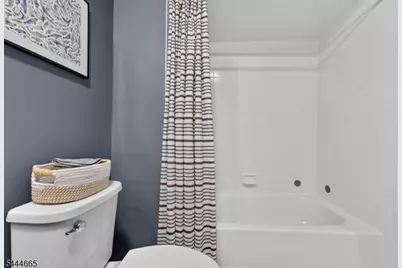 8 Saxonney Cir, Raritan Township, NJ 08822 - Photo 19