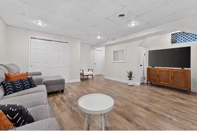 8 Saxonney Cir, Raritan Township, NJ 08822 - Photo 23