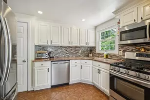 27 Edgewood Ave, Springfield, NJ 07081 - Photo 7