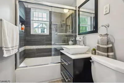 27 Edgewood Ave, Springfield, NJ 07081 - Photo 11
