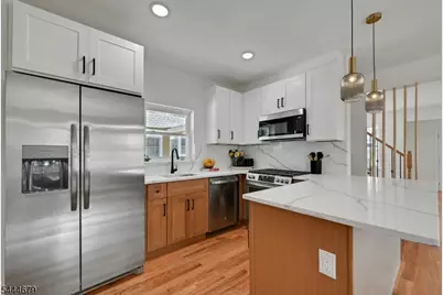 65 Eastern Pkwy, Newark, NJ 07106 - Photo 11