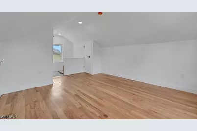 65 Eastern Pkwy, Newark, NJ 07106 - Photo 27