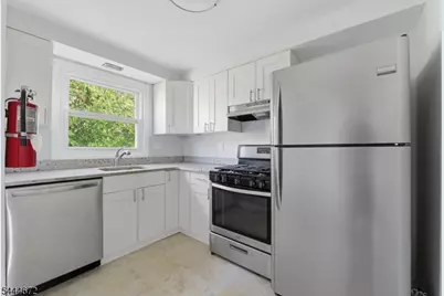 55 Marconi St #2, Clifton, NJ 07013 - Photo 9