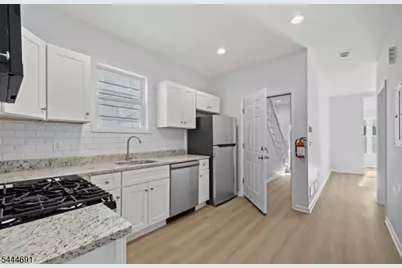 18 Charles St, Bloomfield, NJ 07003 - Photo 3