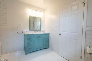 107 Rockledge Terrace, Haledon, NJ 07508 - Photo 15