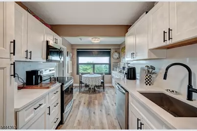 2 Claridge Dr #M W, Verona, NJ 07044 - Photo 7