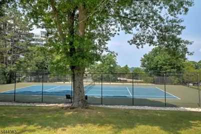 2 Claridge Dr #M W, Verona, NJ 07044 - Photo 23