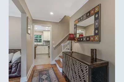 307 Minute Arms Rd, Union Township, NJ 07083 - Photo 3