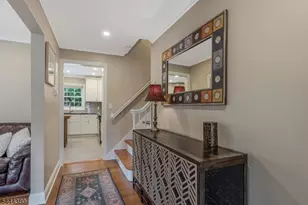 307 Minute Arms Rd, Union Township, NJ 07083 - Photo 3