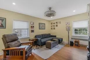 307 Minute Arms Rd, Union Township, NJ 07083 - Photo 15