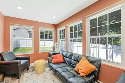 307 Minute Arms Rd, Union Township, NJ 07083 - Photo 11