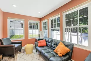 307 Minute Arms Rd, Union Township, NJ 07083 - Photo 11
