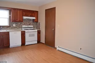 245 Orchard St, Elmwood Park, NJ 07407 - Photo 9