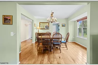 357 Cotswold Pl, Franklin Township, NJ 08873 - Photo 11