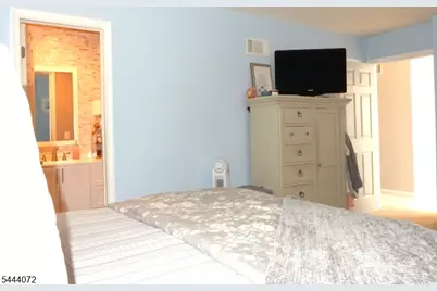 51 Edinborough Ct., Washington Township, NJ 07840 - Photo 11