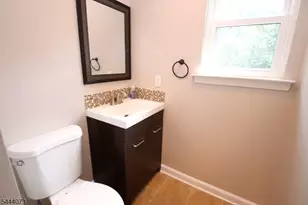 1404 Normandy Ct, Raritan Township, NJ 08822 - Photo 21
