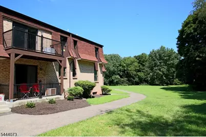 1404 Normandy Ct #1404, Raritan Township, NJ 08822 - Photo 3