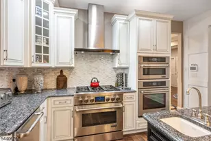 105 Van Cleef Dr, Readington Twp., NJ 08889 - Photo 9