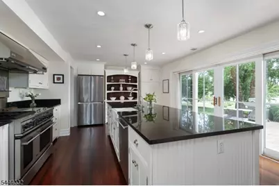 8 Flanders Valley Ct, Montgomery Township, NJ 08558 - Photo 9
