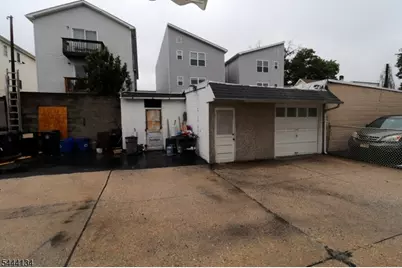270 N 12th St, Newark, NJ 07107 - Photo 11