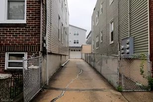 270 N 12th St, Newark, NJ 07107 - Photo 23