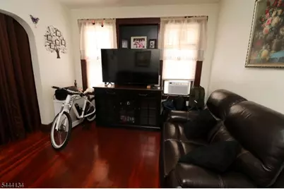 270 N 12th St, Newark, NJ 07107 - Photo 13