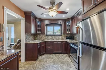 27 Espy Rd #7, Caldwell, NJ 07006 - Photo 7