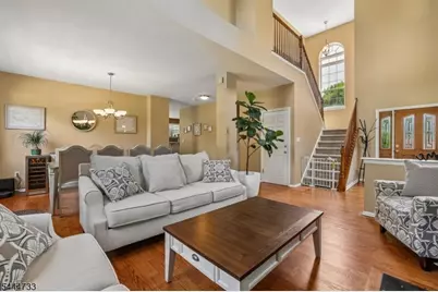 10 Redmond Ct, Bridgewater, NJ 08807 - Photo 3