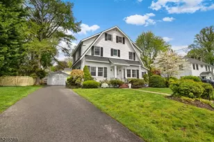 11 Pine Terrace W, Millburn, NJ 07078 - Photo 3