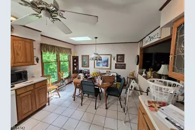 9 Marshall Trl, Hopatcong, NJ 07843 - Photo 7
