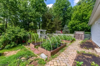 9 Francis Ln, Chester, NJ 07930 - Photo 9