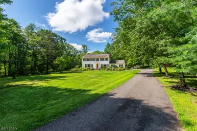 9 Francis Ln, Chester, NJ 07930 - Photo 5